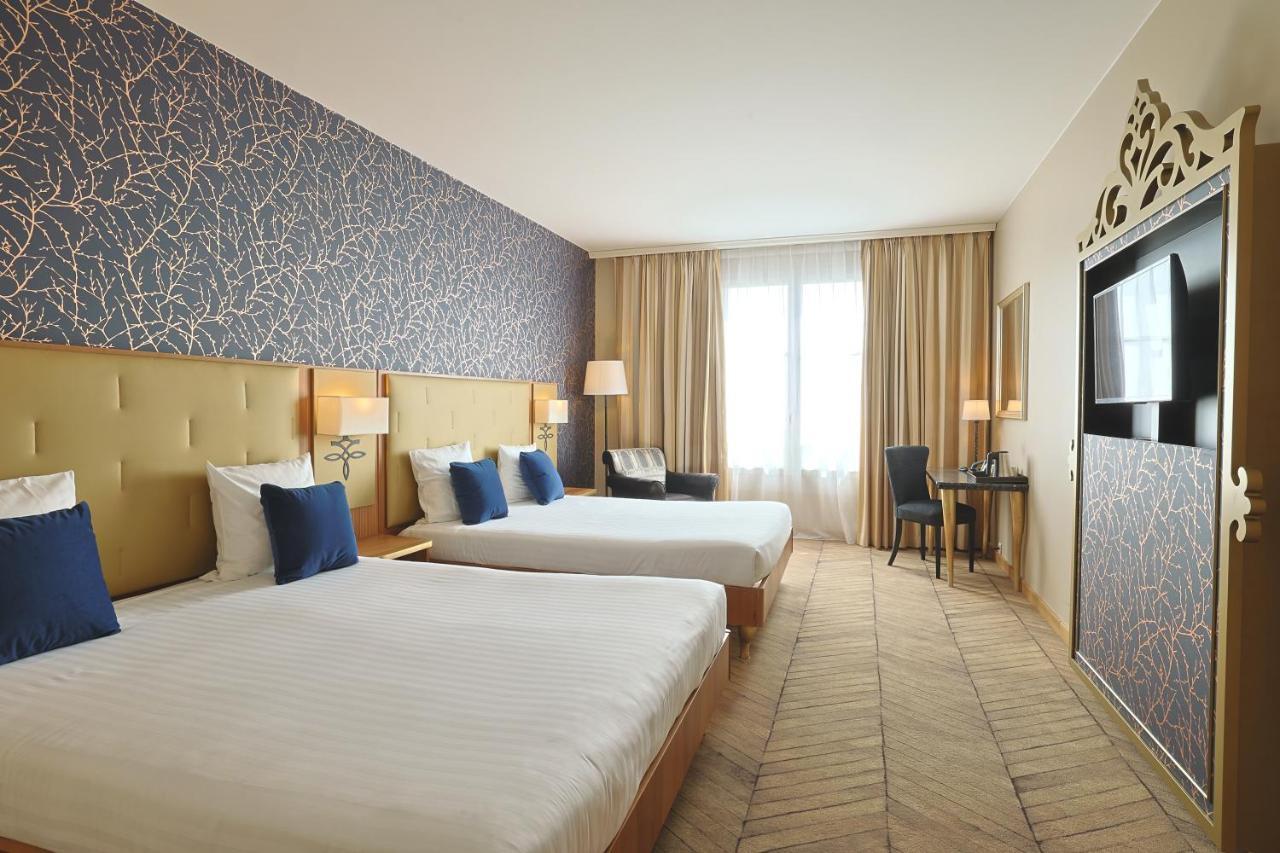 Dream Castle Hotel Marne La Vallee Magny-le-Hongre Esterno foto