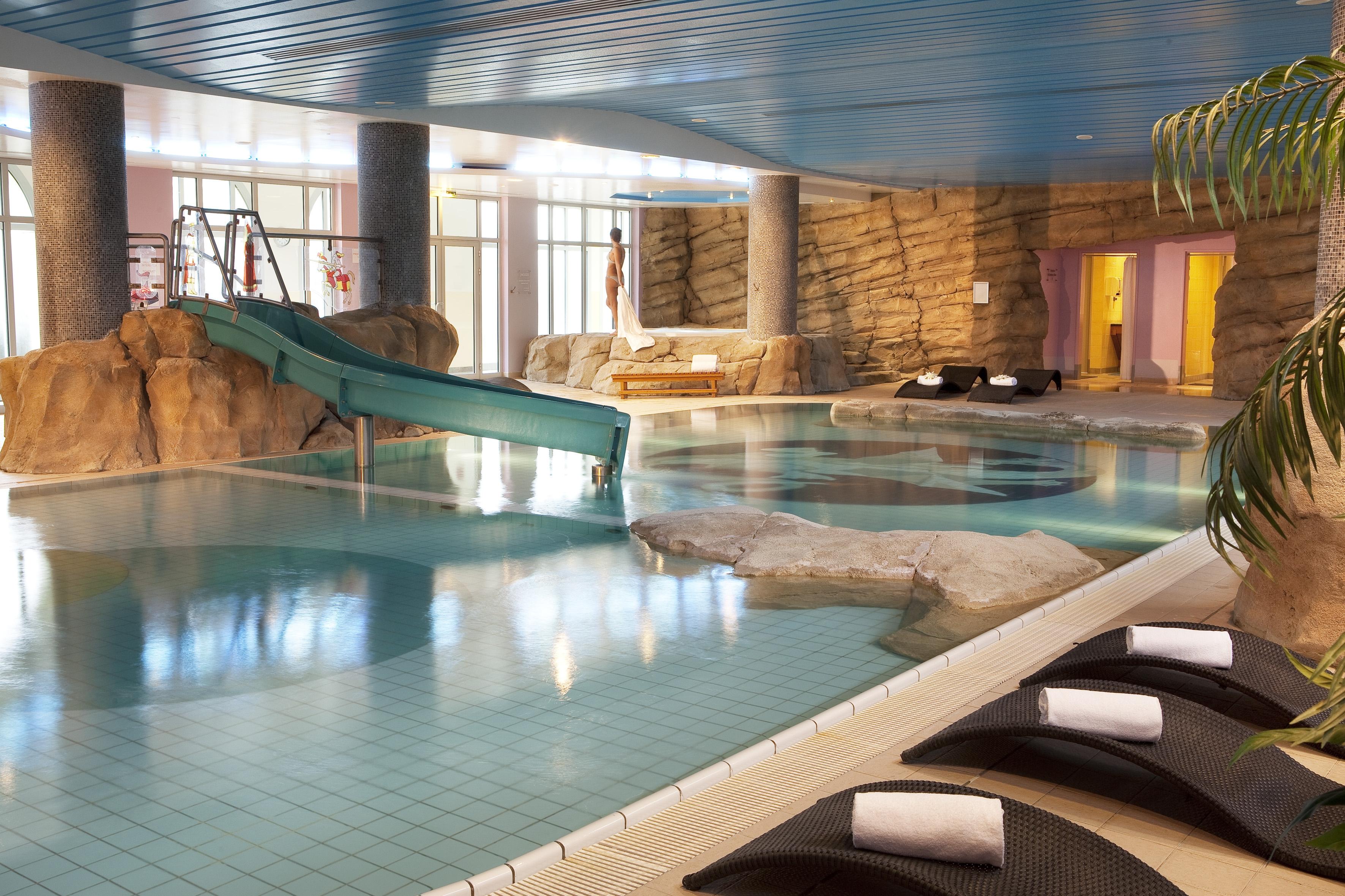 Dream Castle Hotel Marne La Vallee Magny-le-Hongre Esterno foto