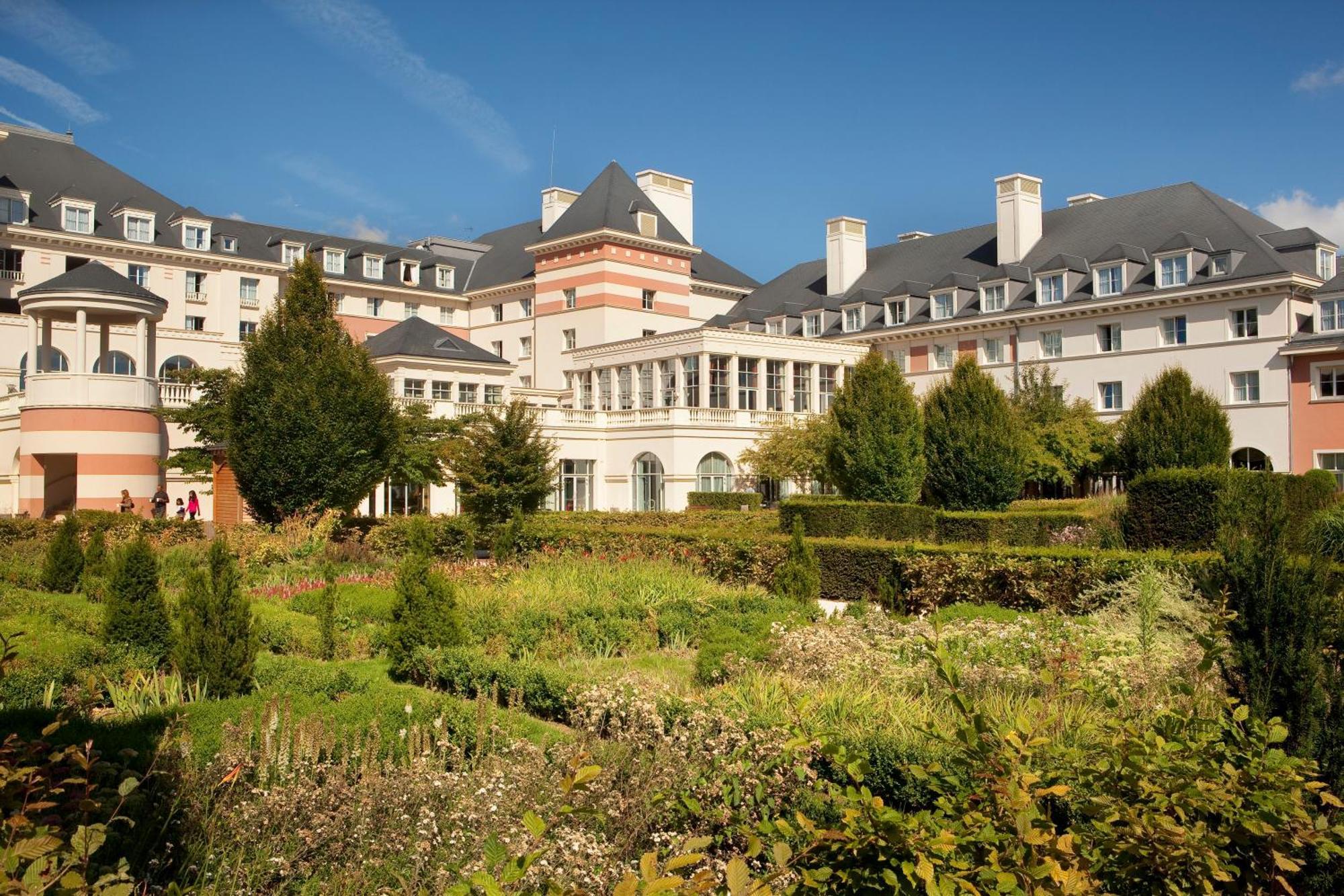 Dream Castle Hotel Marne La Vallee Magny-le-Hongre Esterno foto